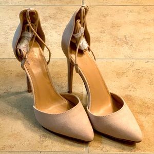 Charlotte Russe Carla Pumps